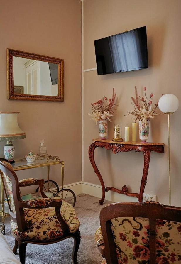 Belle Reine - 3 Appartements En Coeur De Centre-Ville Aix-les-Bains Dış mekan fotoğraf
